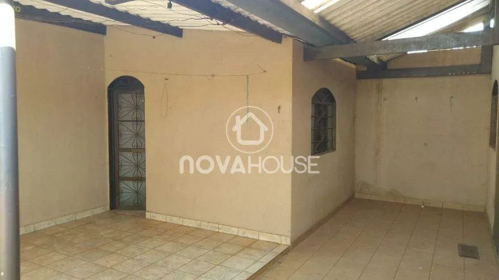 CASA COM 2 DORMITÓRIOS À VENDA - Foto 4