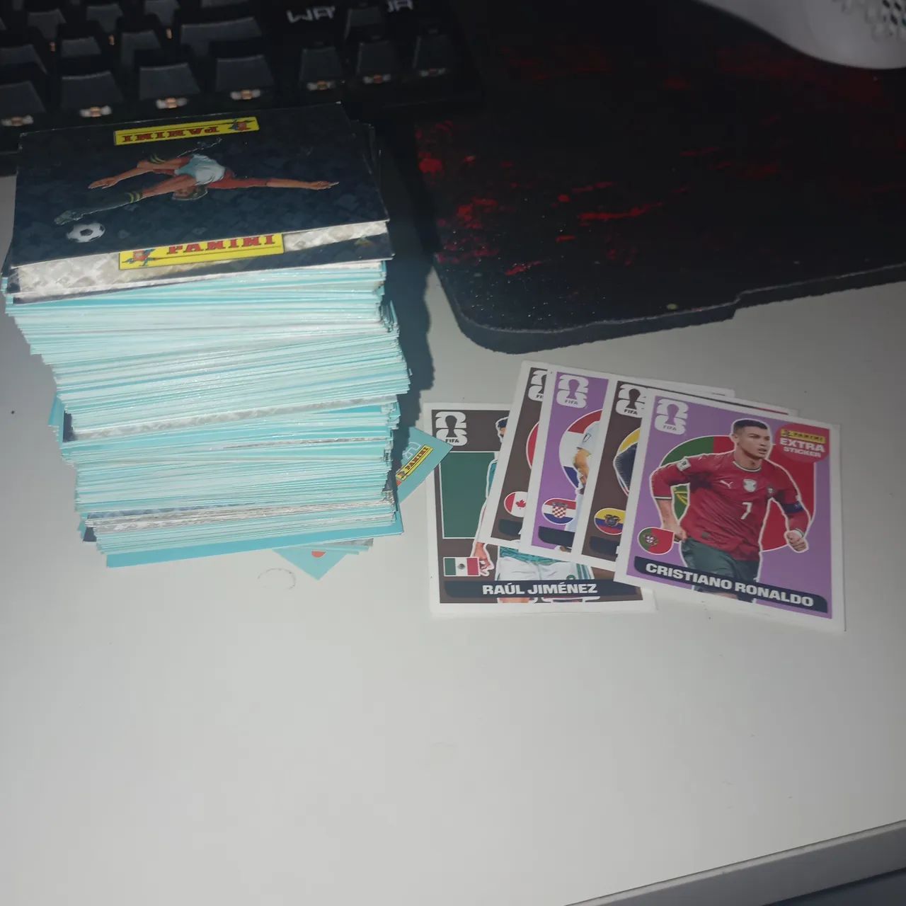 Mais de 450 figurinhas da copa de 2026 com 5 legends