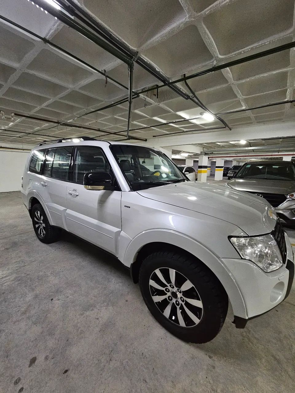 Mitsubishi Pajero 2010