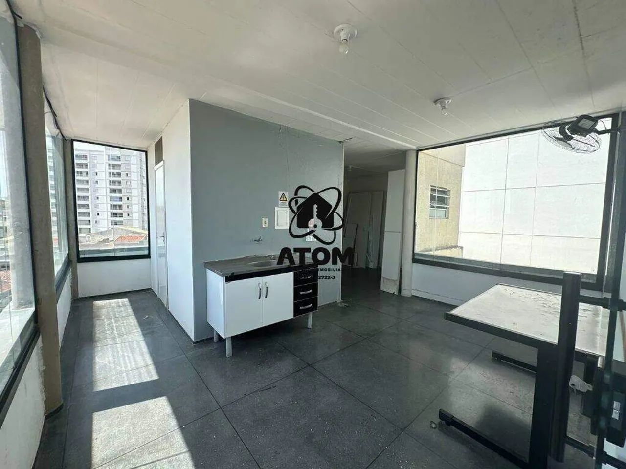 Prédio comercial para locação no centro de Taubaté - Foto 2