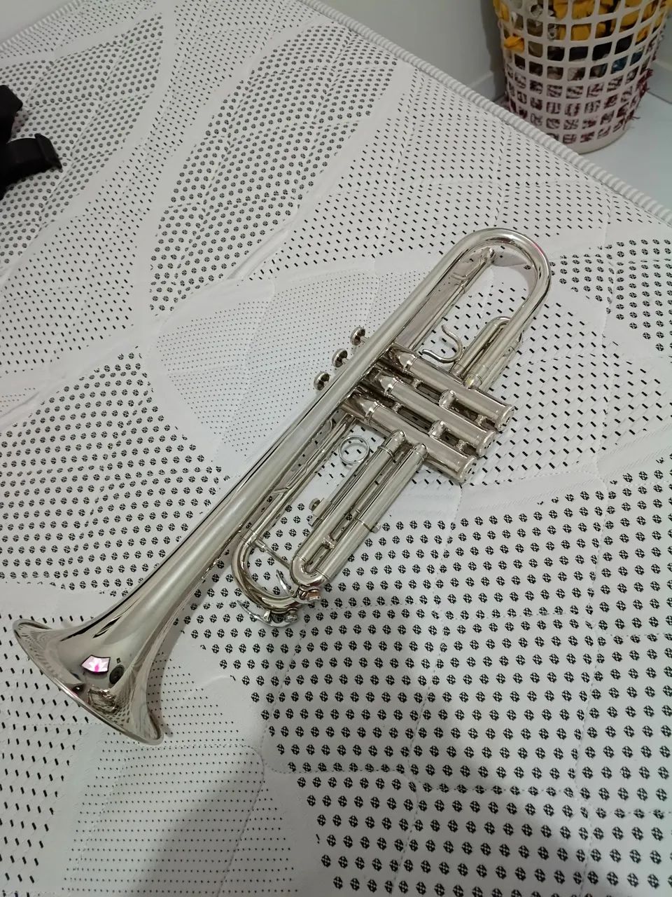 TROMPETE SLADE DESIGNED BY USA (COR PRATA)