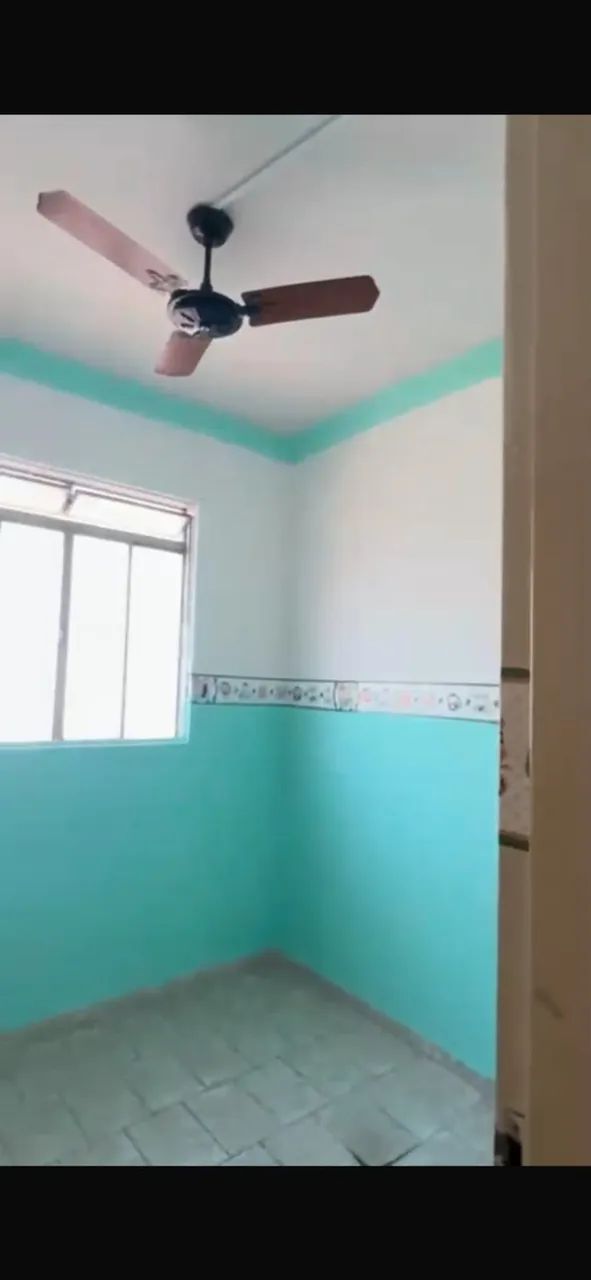 ALUGO APARTAMENTO 3 QUARTOS COM GARAGEM COBERTA. - Foto 2