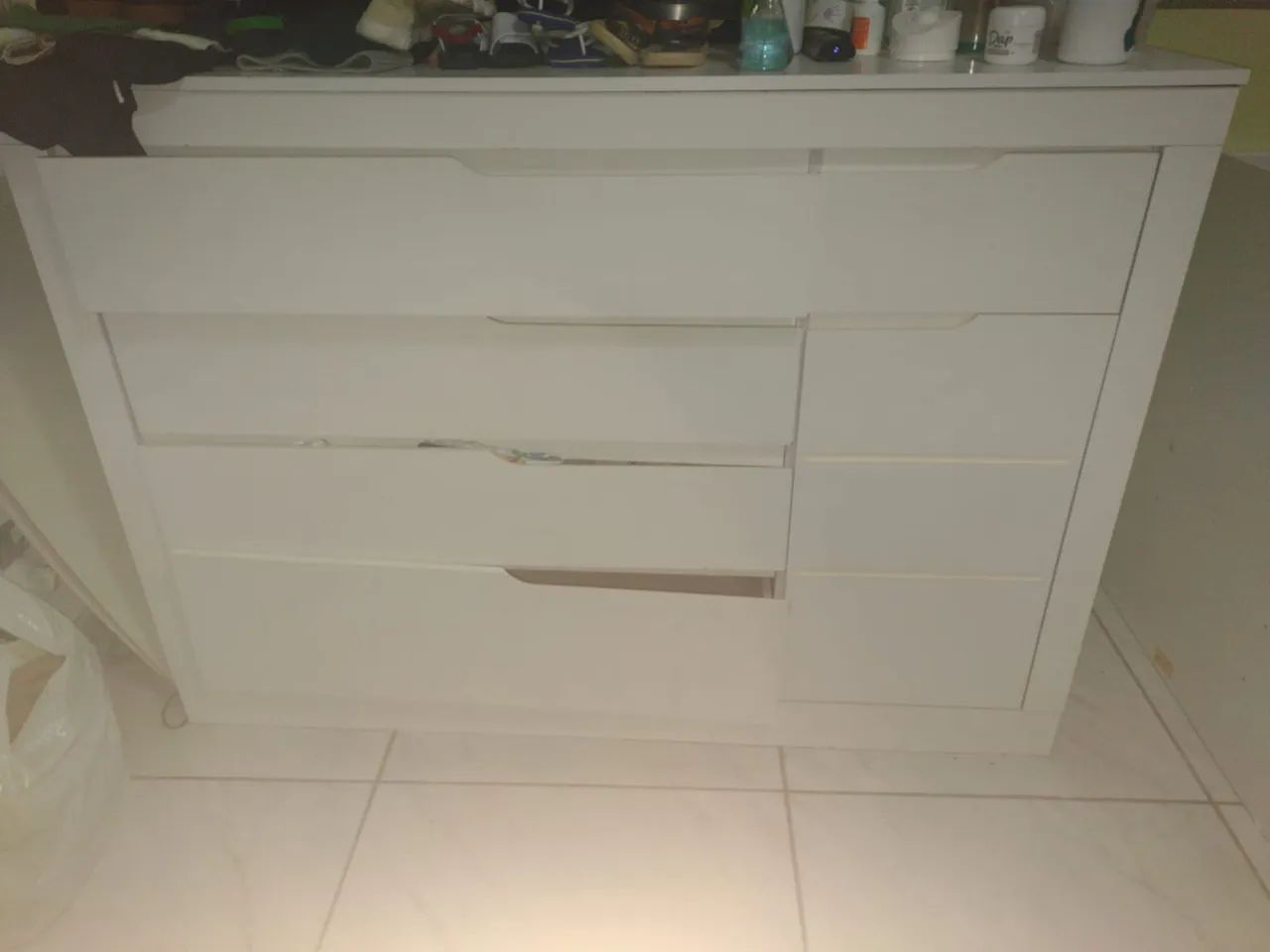 Cômoda e berço 