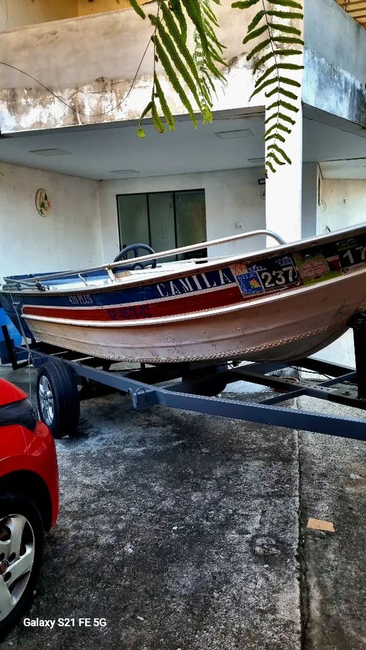 Vende-se Barco com motor e carreta - Foto 3