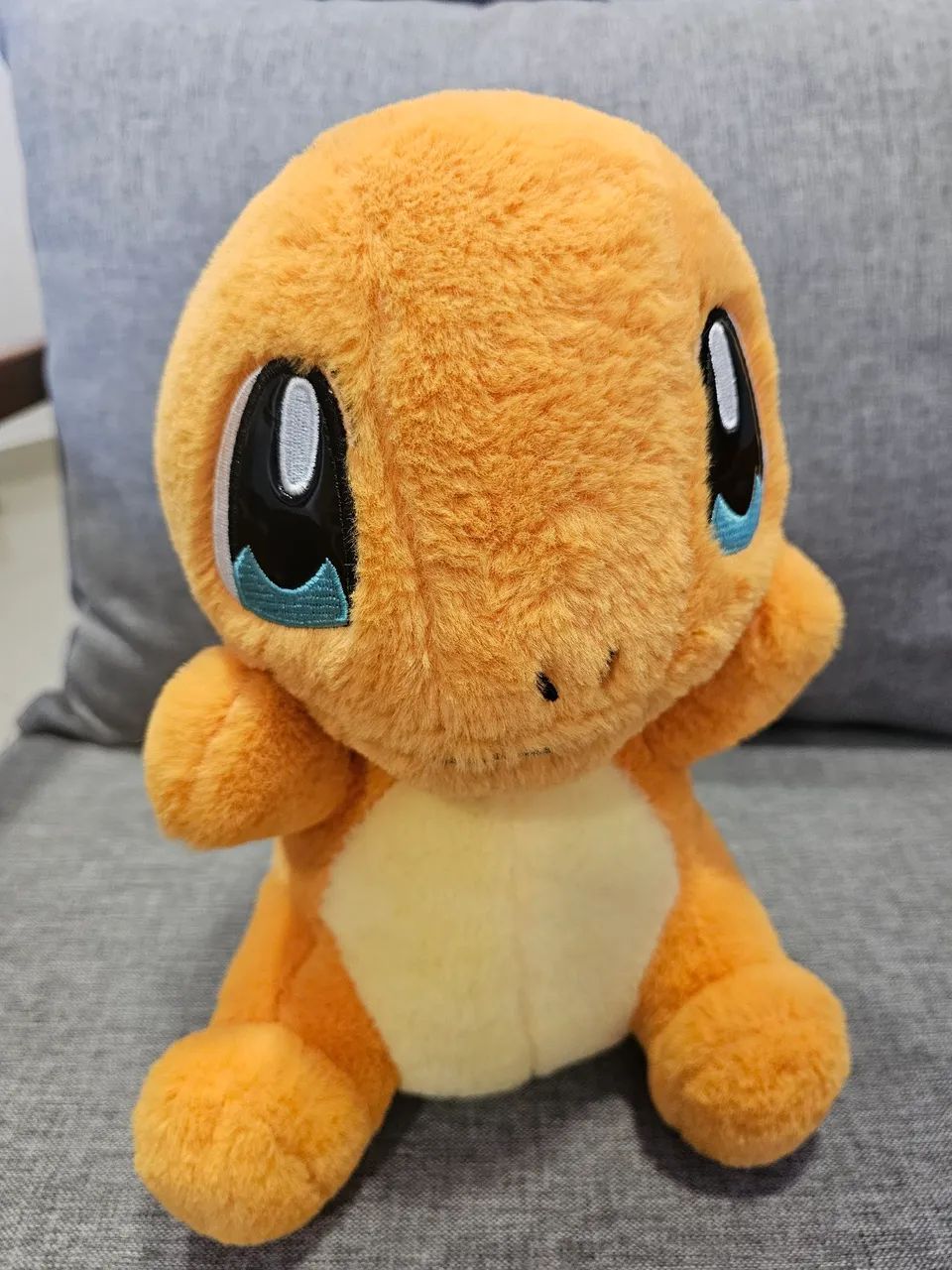 Pelúcia Pokémon Charmander - 33 cm - Nova
