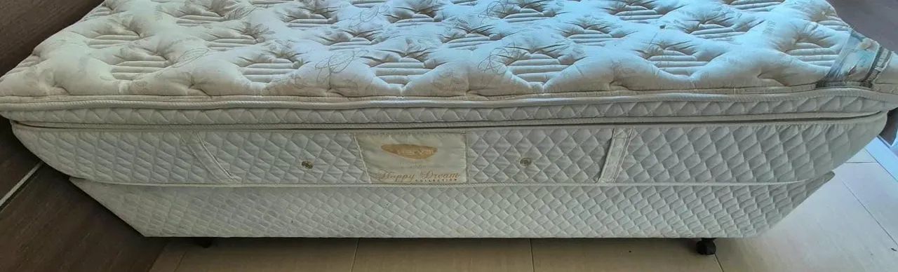Cama box Queen completa ( colchão + base) - Foto 3