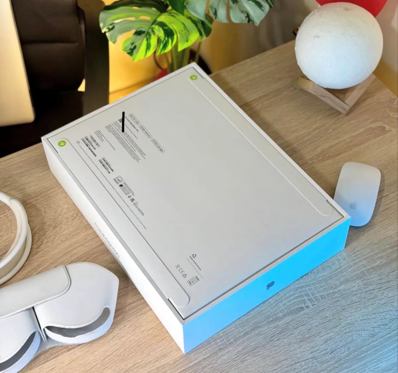 MacBook Pro 16.2 M4 Pro 24GB / 512GB - SILVER  - Foto 3