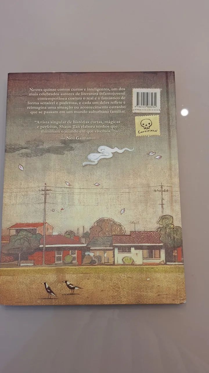 LIVRO CONTOS DOS SUBÚRBIOS DISTANTES - Foto 2