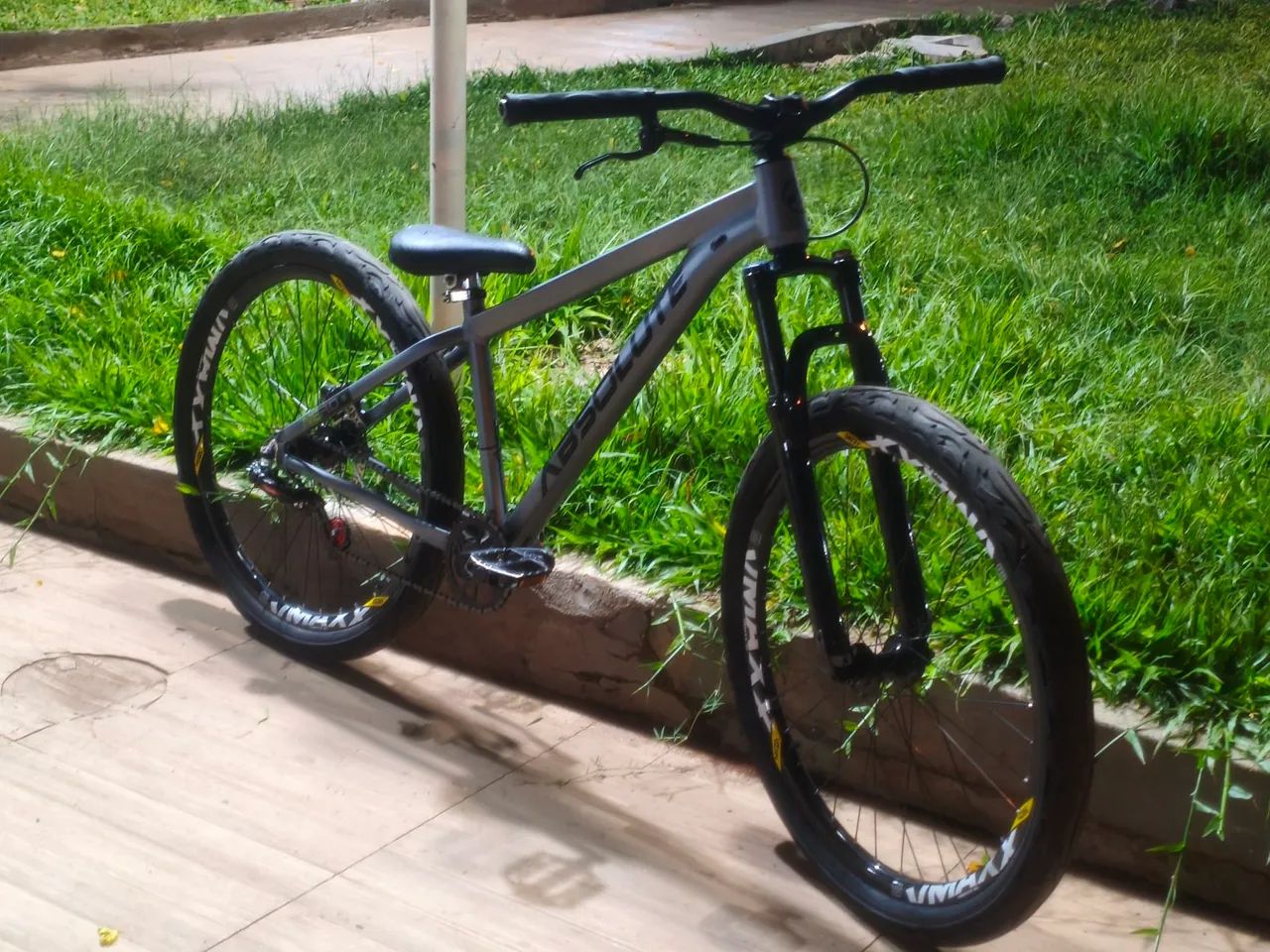 Bicicleta de grau absolute Nero 5 cinza com verde - Foto 2