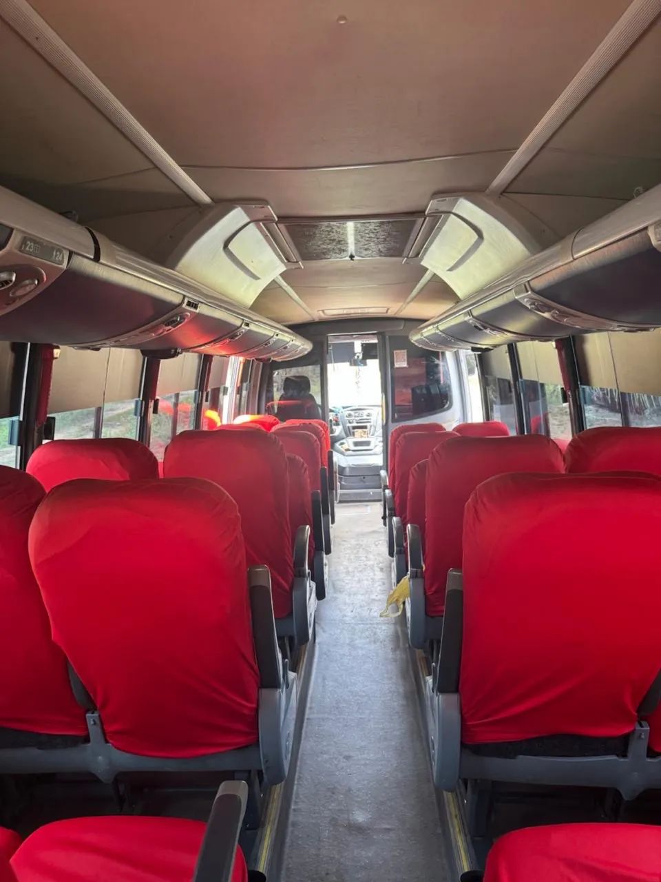 Microônibus em perfeito estado DW9 - Foto 4