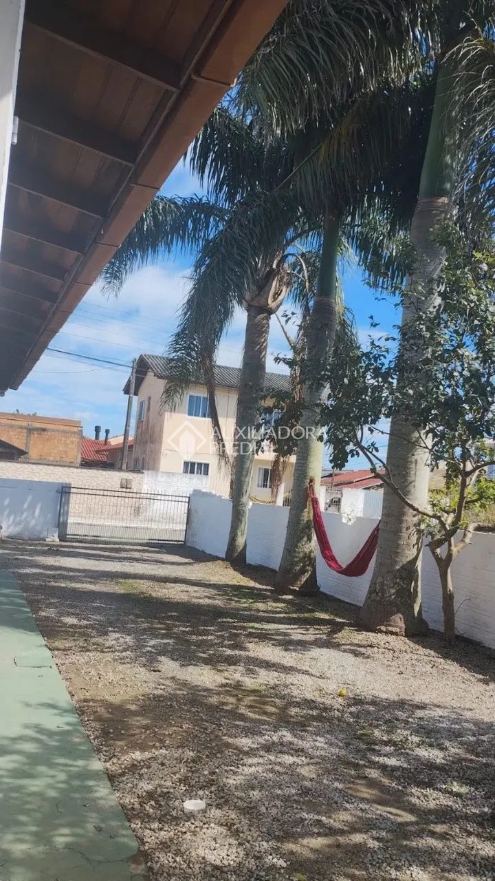 Casa à venda, com terreno de 422m², no Campeche, FLORIANÓPOLIS - SC - Foto 3