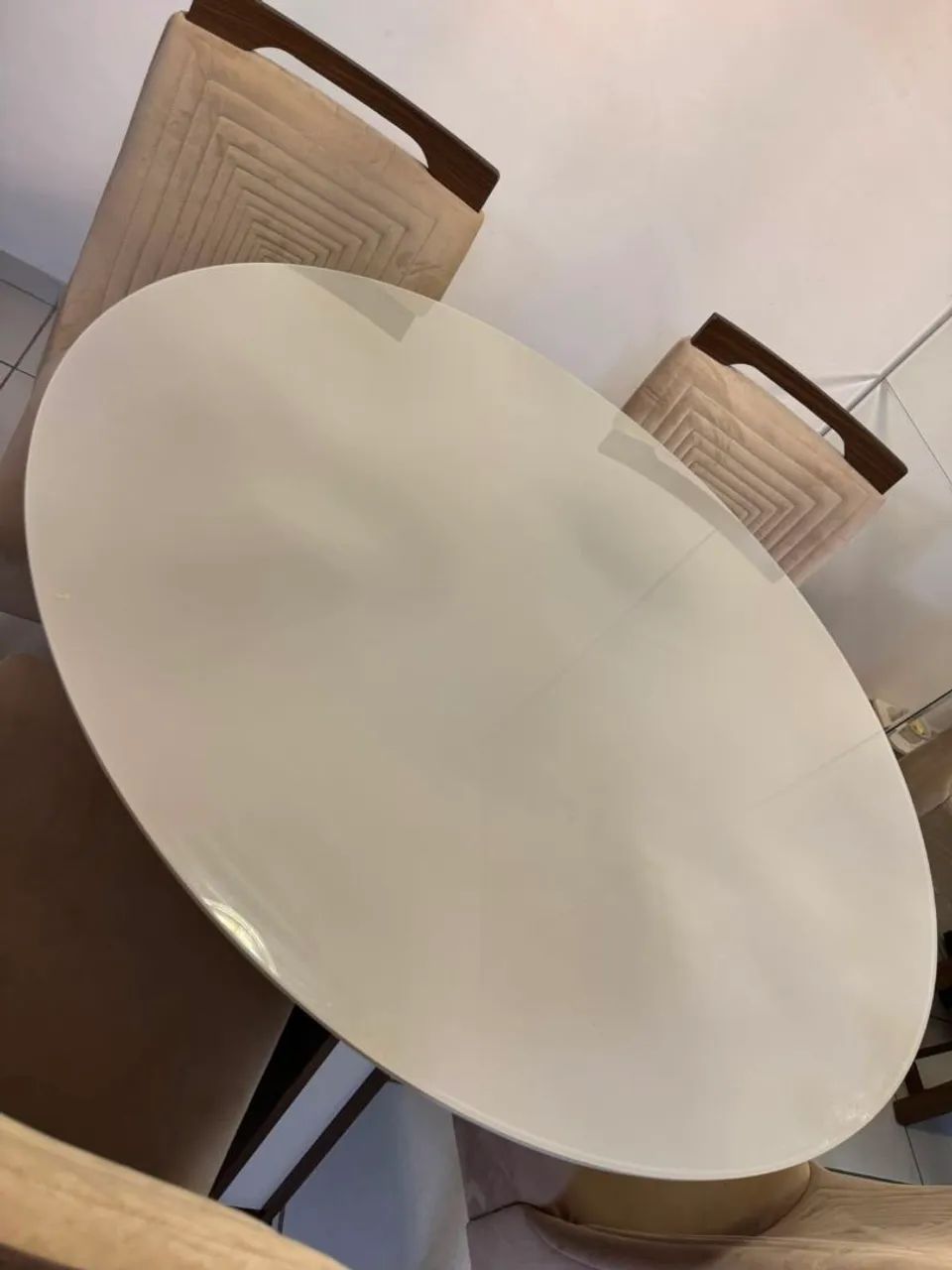 Mesa de jantar redonda 4 cadeiras - Foto 4