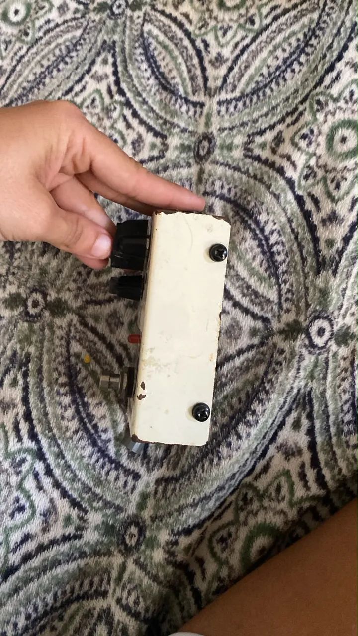 Pedaleira para guitarra com efeito Fuhr mann - Foto 3