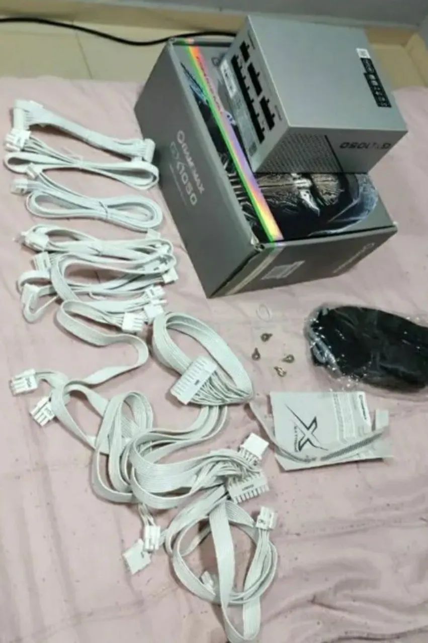 Fonte gamemax gx1050 pro  - Foto 2