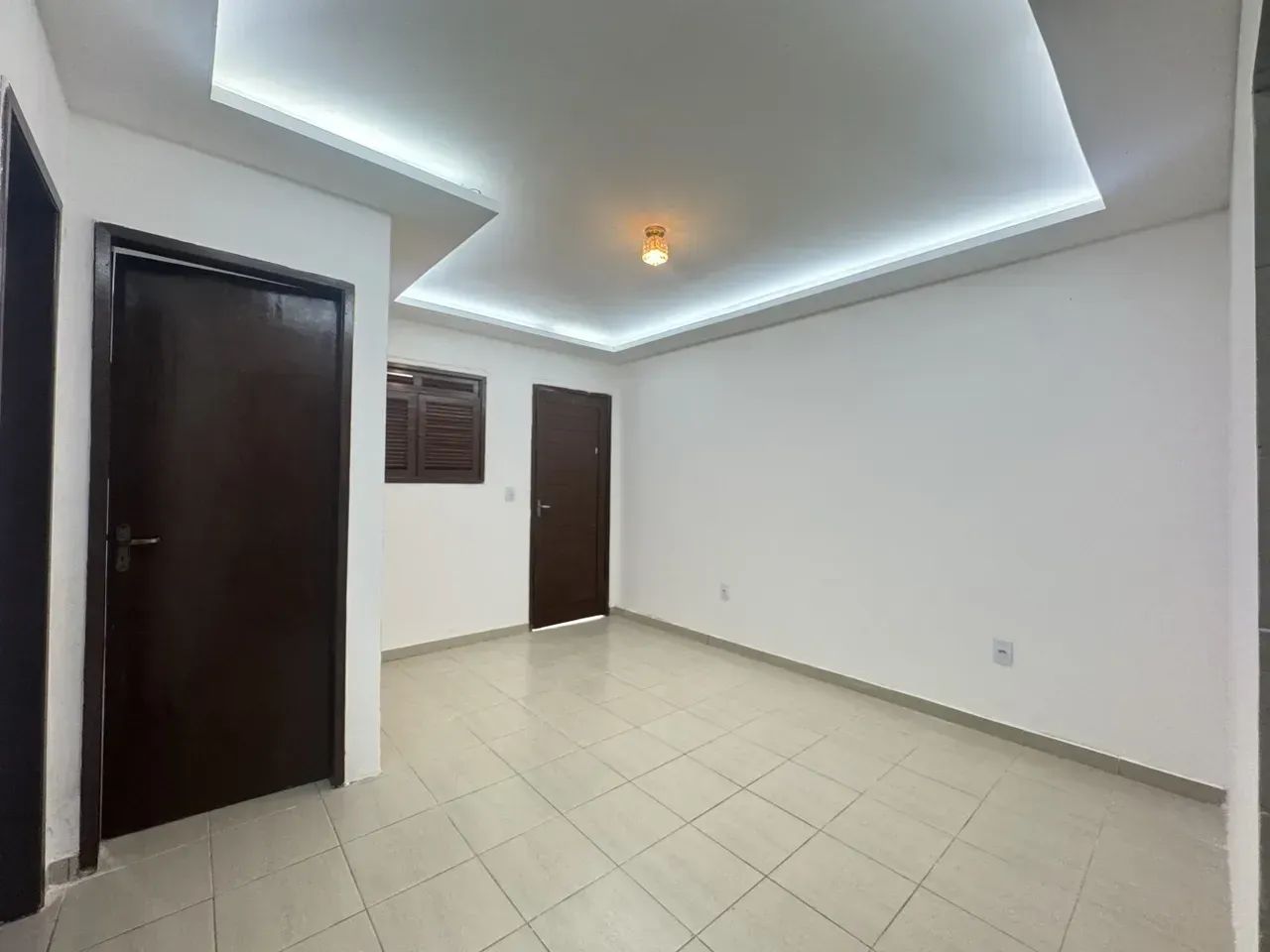 Casa Solta, 2qtos, possibilidade de zero entrada. - Foto 2