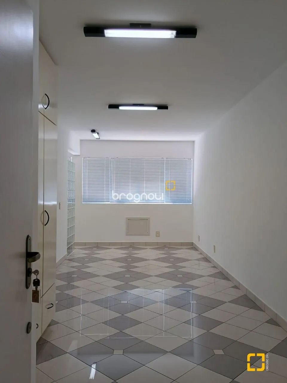 Sala Comercial a venda na Trindade em Florianópolis - SC - Foto 2