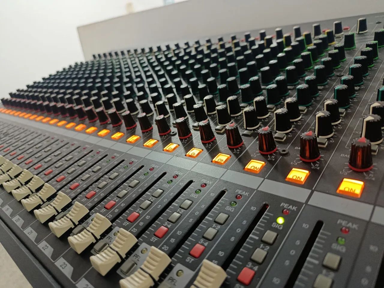 Mesa de som YAMAHA MGP32X  - Foto 4