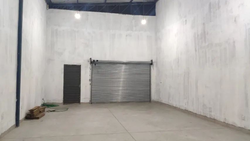 Alugo Sala Comercial Centro, Rua 20 entre GO e MA, 130 m2 - Foto 2