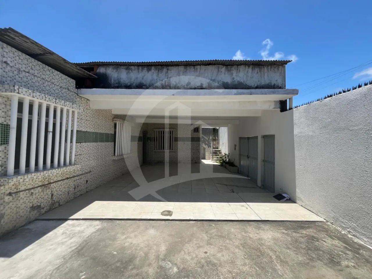 Casa com 4 Quartos sendo 2 Suítes no Bairro João Alves