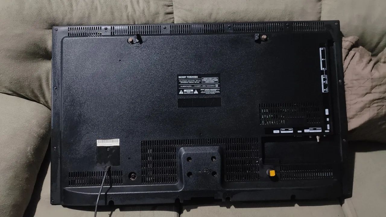 tv toshiba bem conservada aceito negociação  - Foto 3