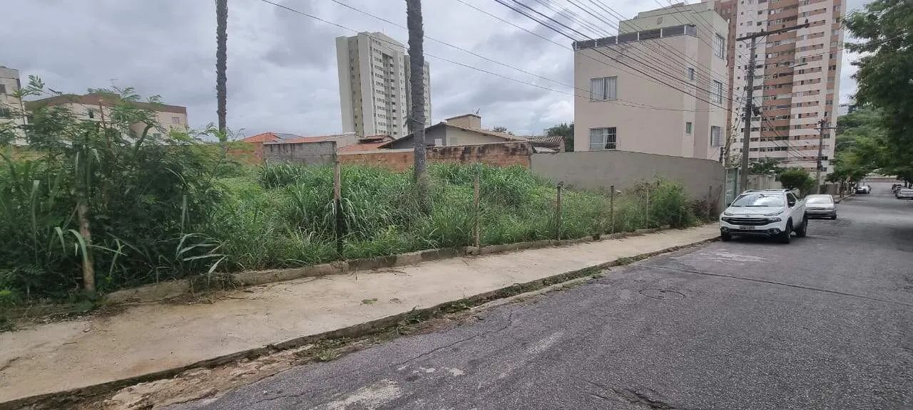 Lote semi plano no Bairro Serrano 1.084 m². - Foto 4