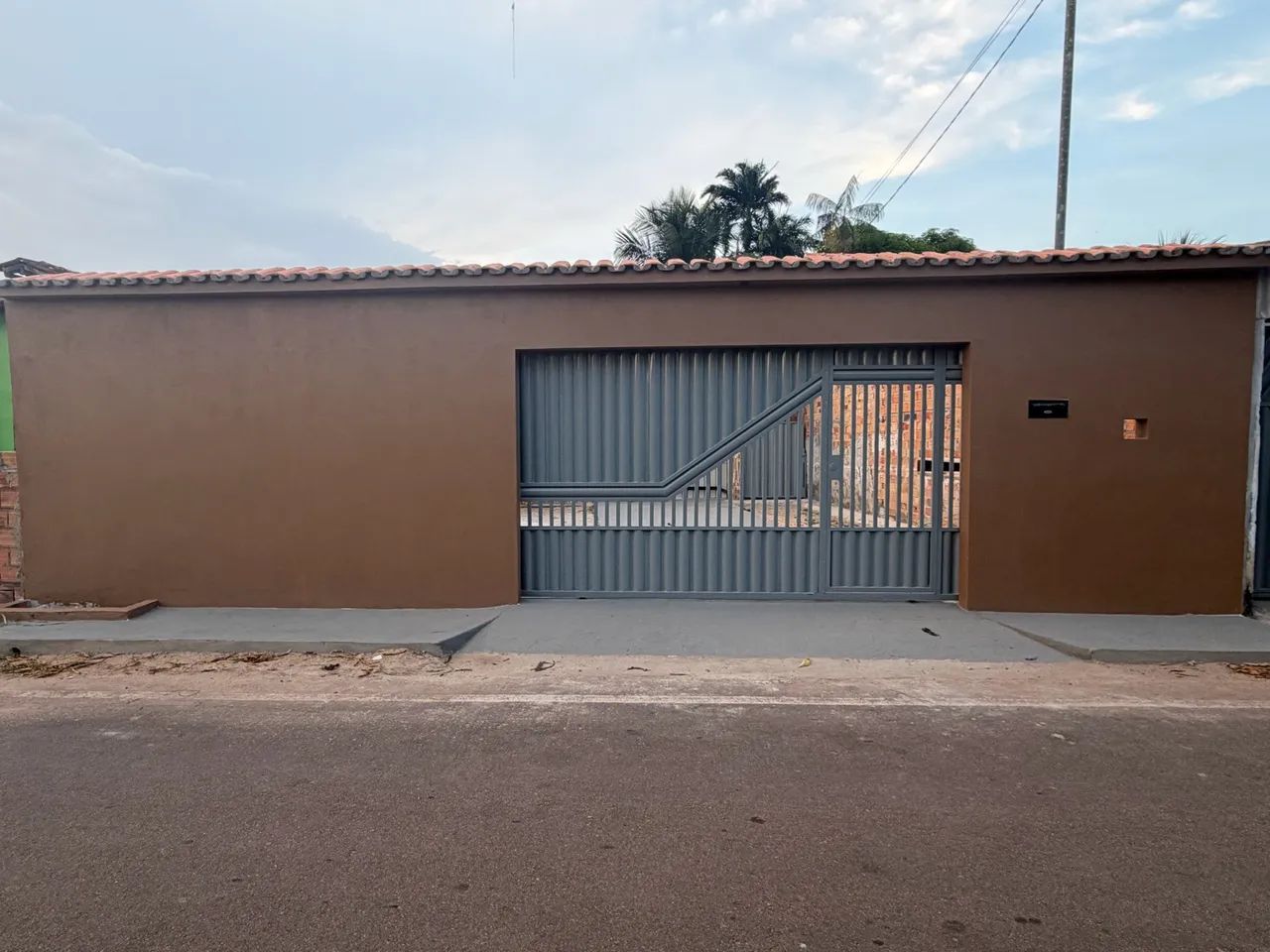 Casa para Alugar com 2 Quartos e 2 Banheiros