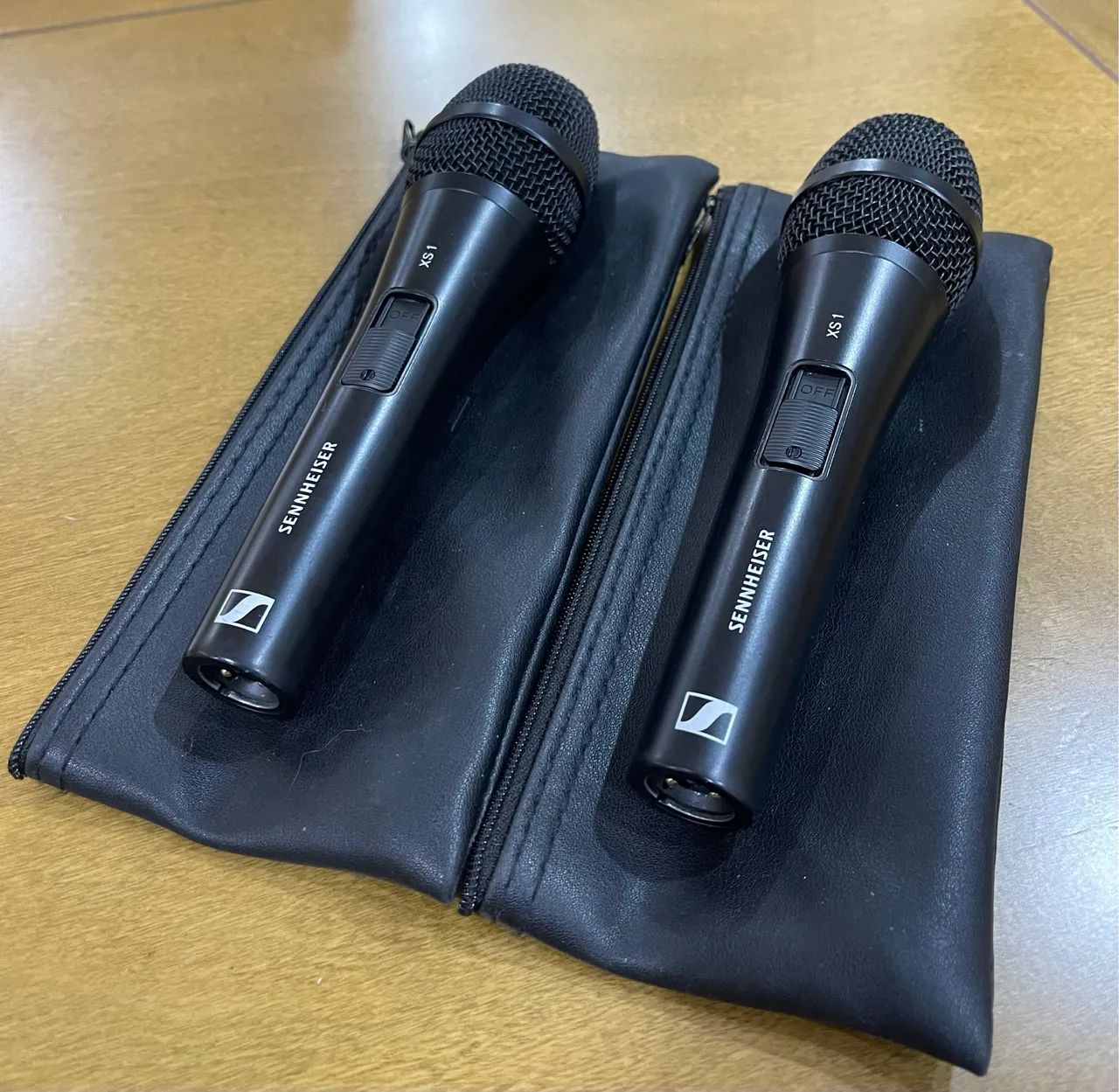 Microfones Sennheiser XS1 (2 unidades) 