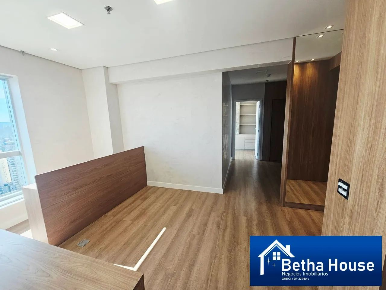 Sala Comercial Mobiliada, com 69 m² Para Locação Em Alphaville - Foto 4