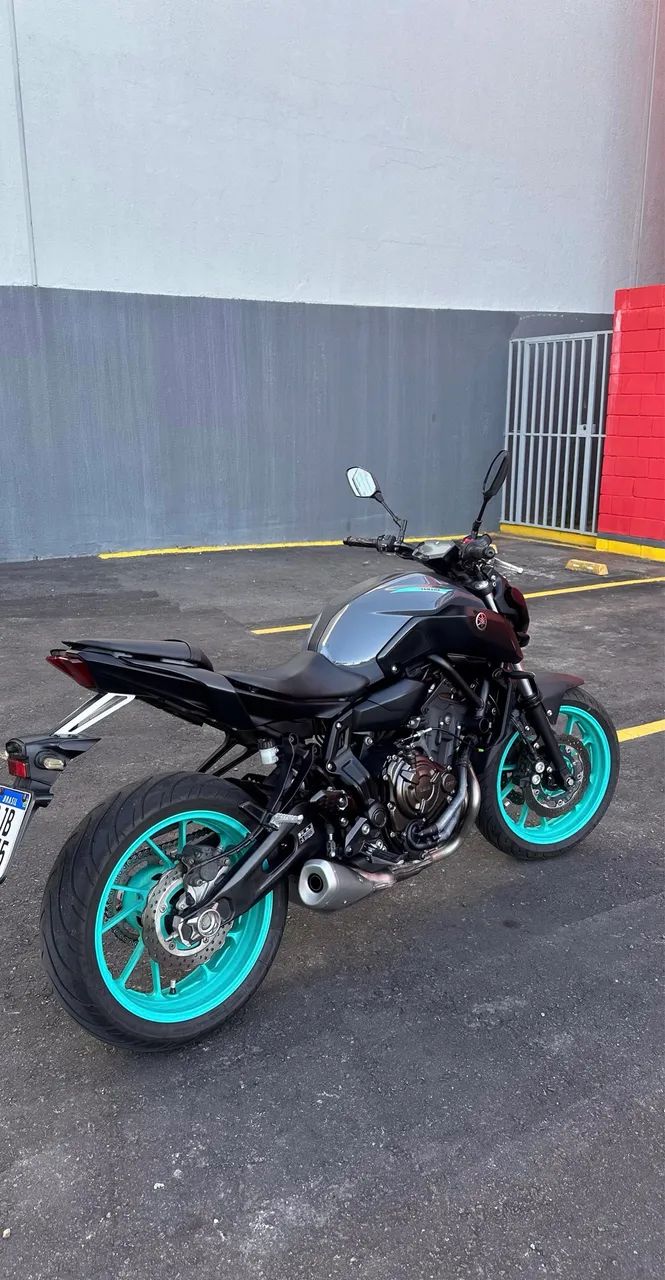 YAMAHA MT 07 2024 