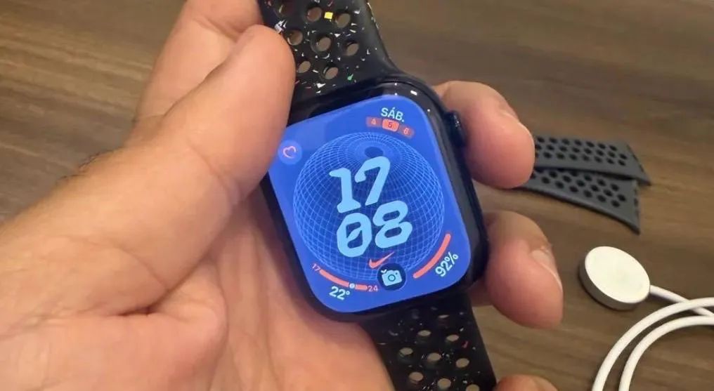 Apple Watch Séries 11 46mm garantia Apple  - Foto 4