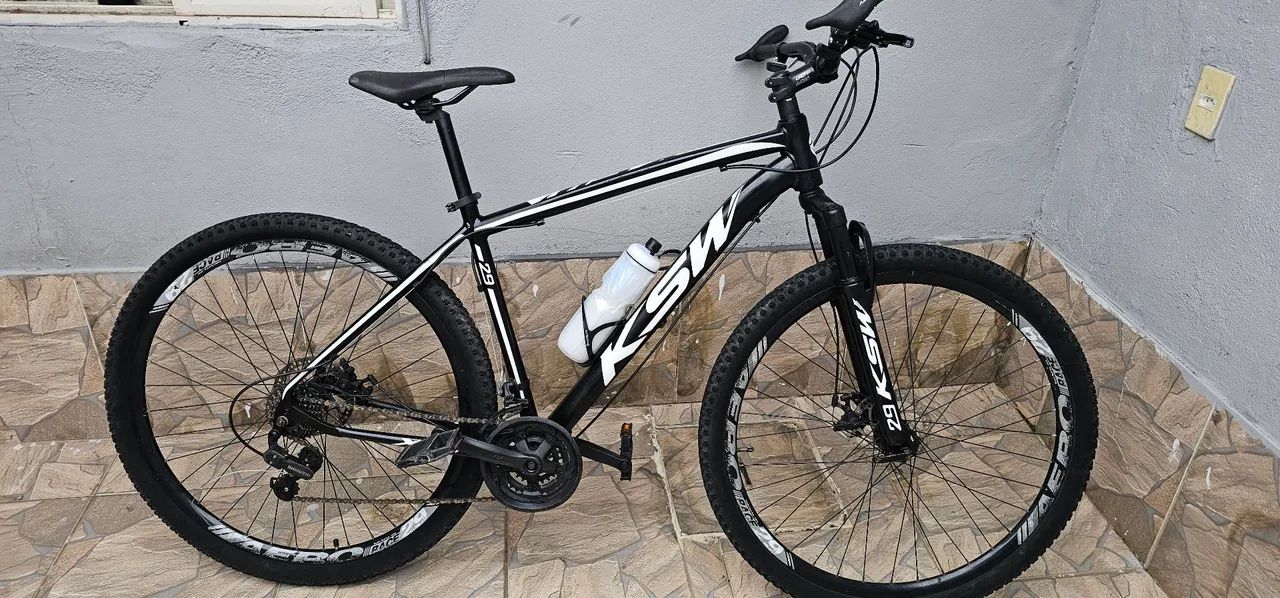 Bicicleta aro 29 - Aceito troca