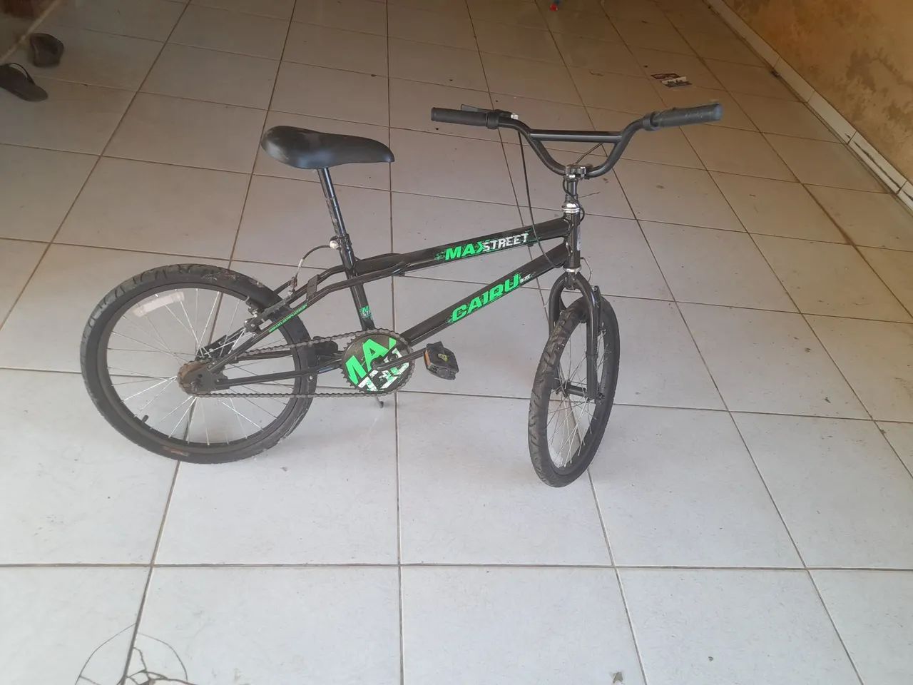Bicicleta infantil aro 20 nova 