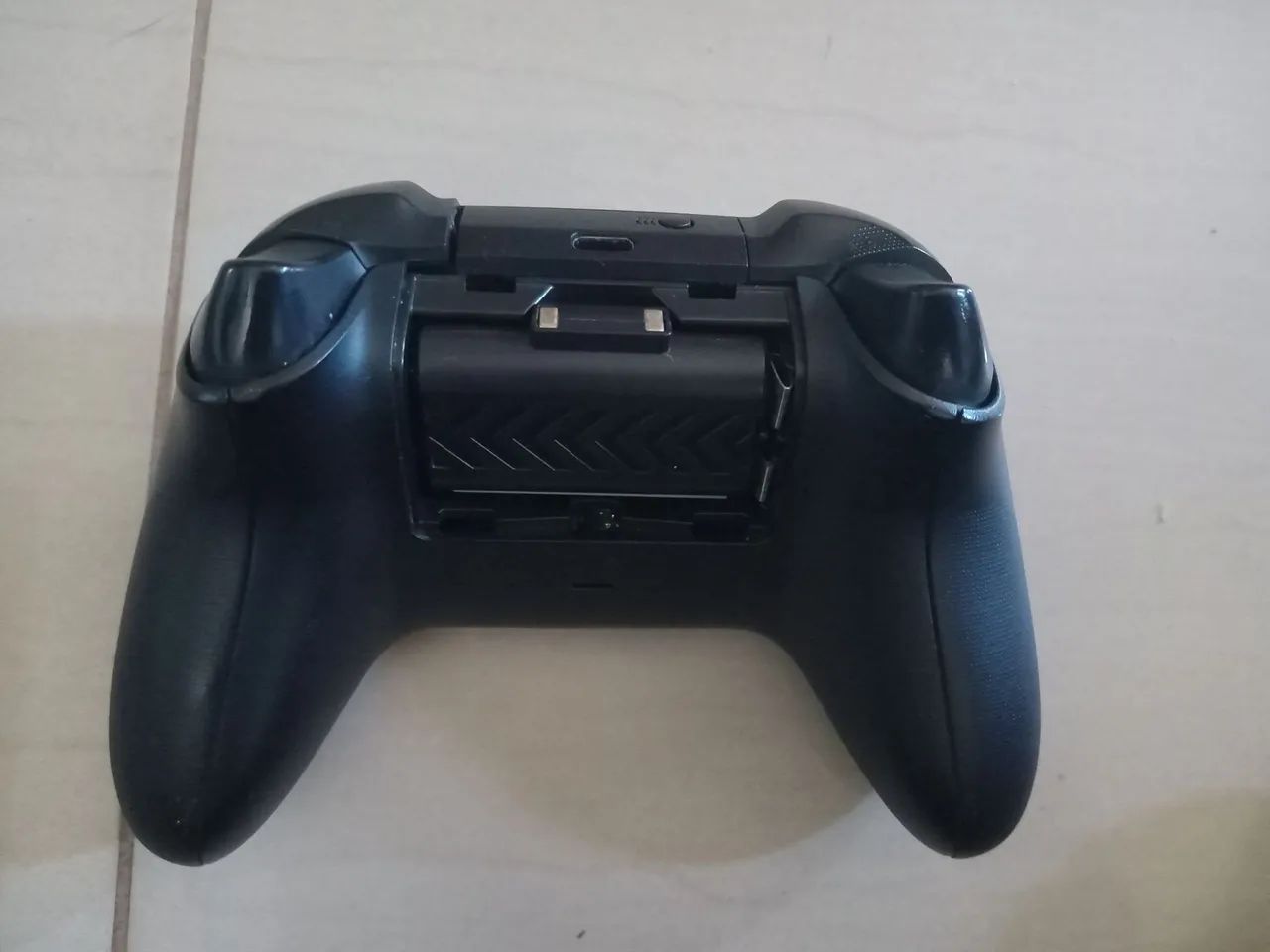 Controle xbox one com defeito  - Foto 2