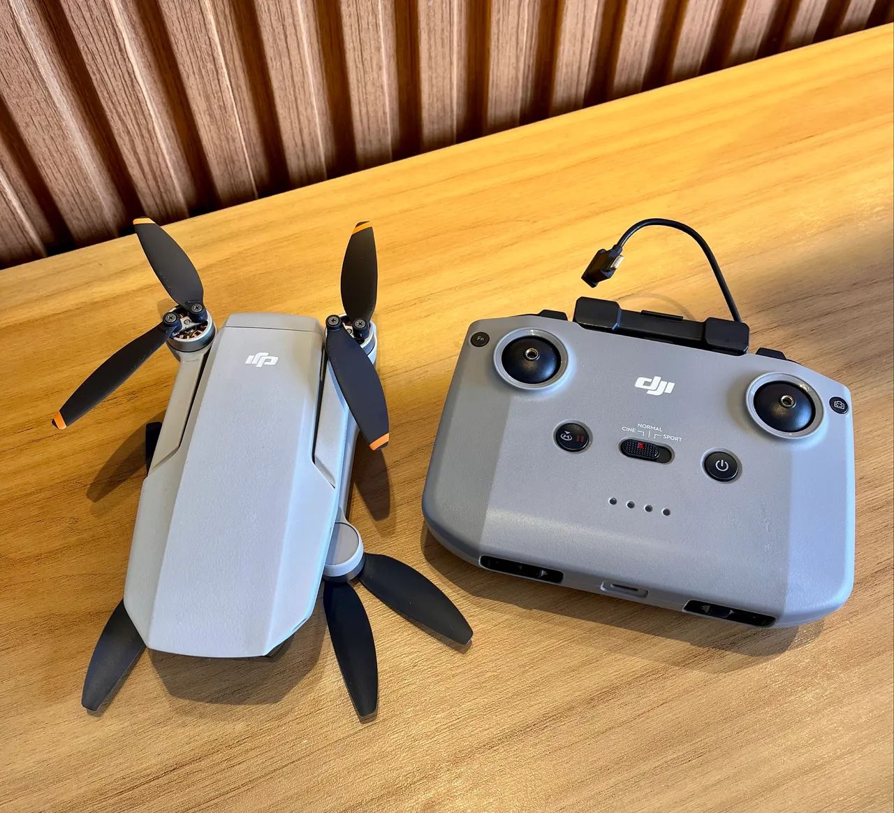 Drone DJI Mini 4K com controle e caixa - Excelente estado - Foto 2