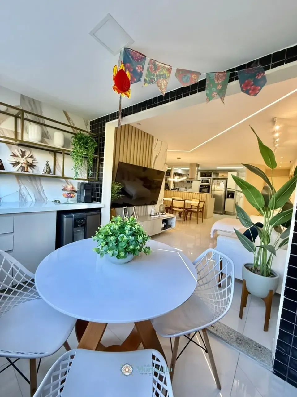 Apartamento no Corredor Vera Arruda com 3 quartos sendo 2 suítes