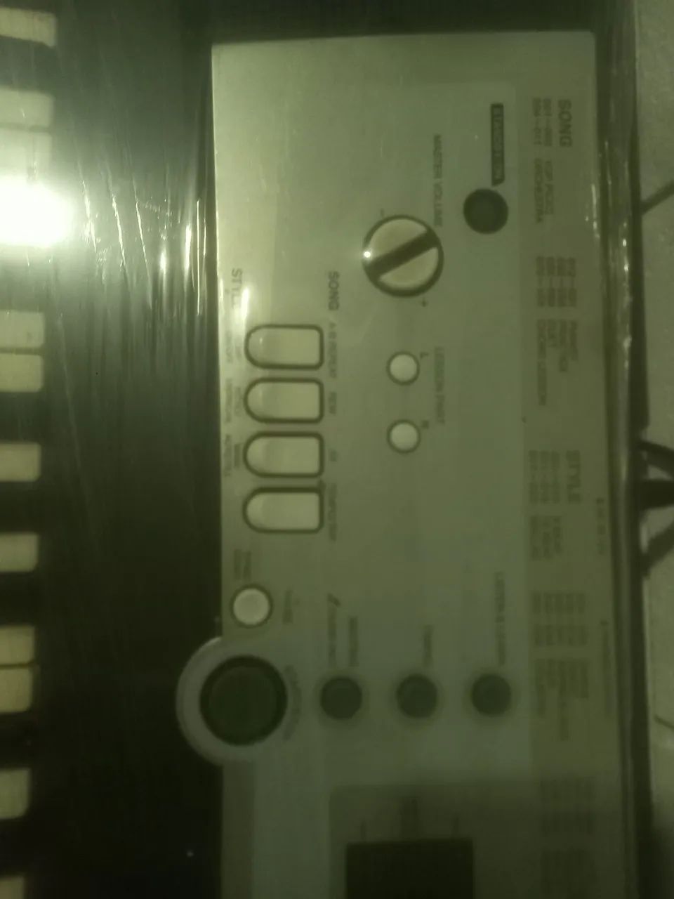 TECLADO YAMAHA PSR E 203 - Foto 2