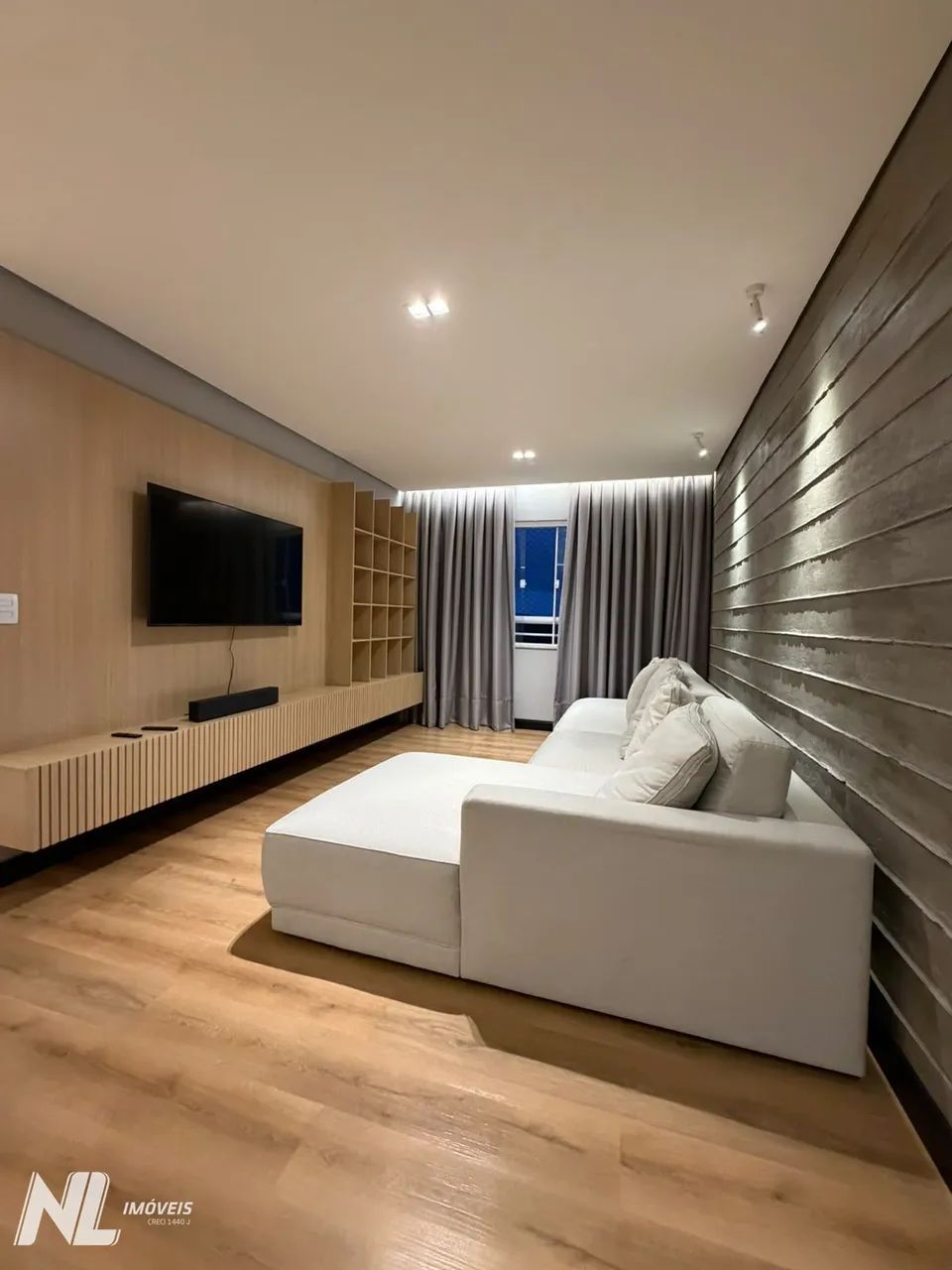 Aluga-se cobertura mobiliada de 197m² com 3 quartos em Capim Macio