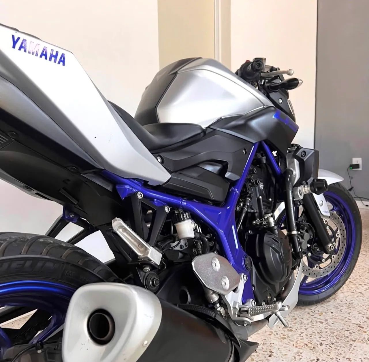 YAMAHA MT-03  - Foto 5