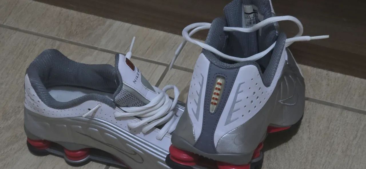 Tênis Nike Shox r4 original  - Foto 3