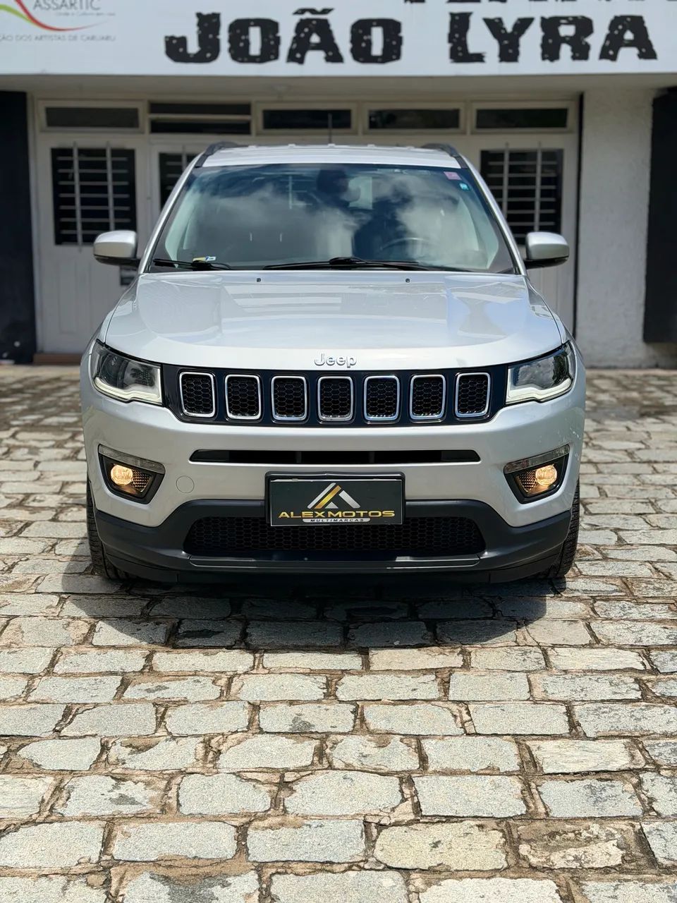 Jeep Compass COMPASS LONGITUDE 2.0 4x2 Flex 16V Aut. 2018
