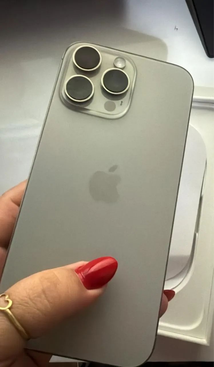 IPHONE 16 PRO MAX 