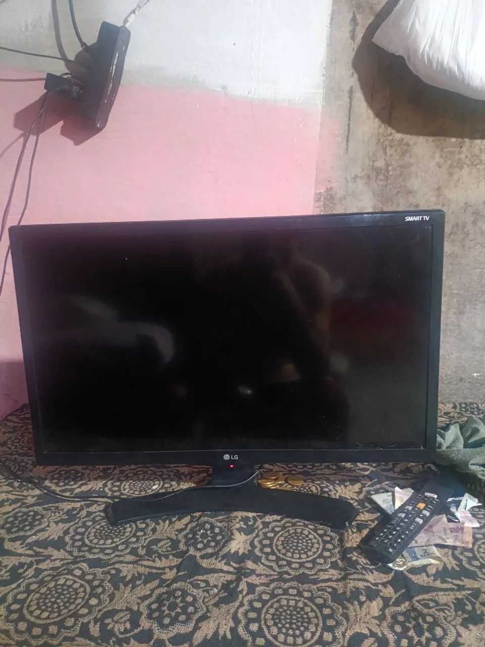 Tv LG 24 polegada esmat