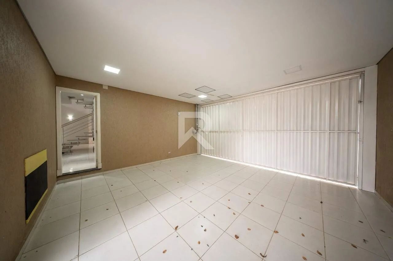 Casa com Amplo Jardim, Piscina e 4 Quartos para Locação, 316 m² - Jardim Social - Curitiba - Foto 5