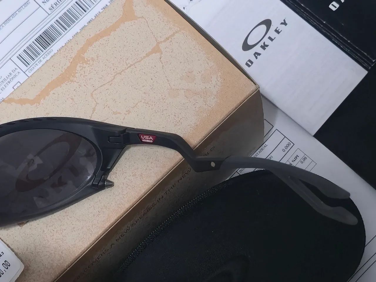 Óculos Oakley Plantaris Matte Black Prizm Grey  - Foto 5