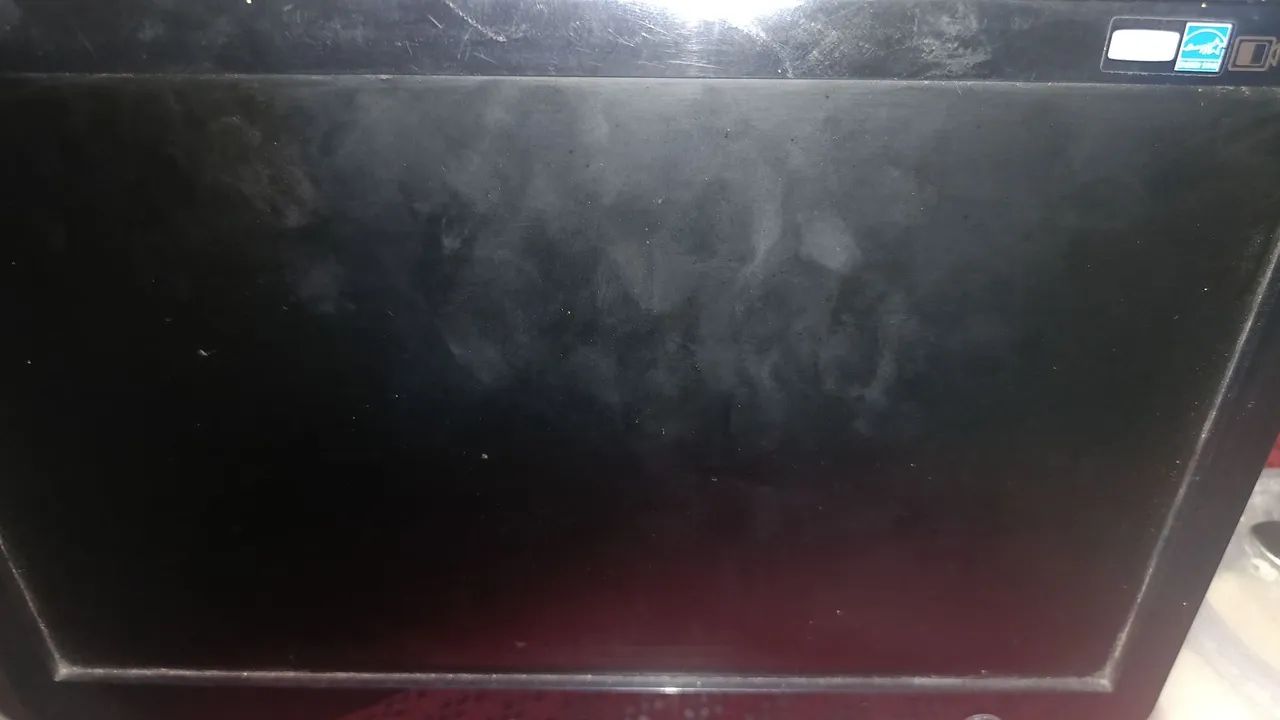 Monitor de 15.8 polegadas com problema na tela mais de resto 100% - Foto 3