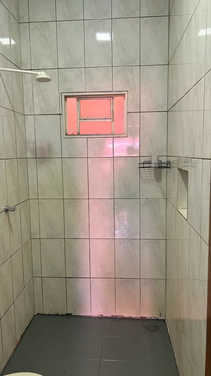 Aluga-se casa confortável e bem localizada. - Foto 5