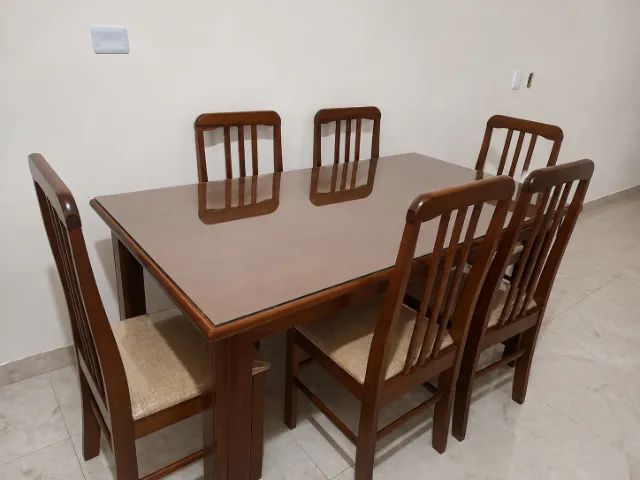 Mesa de jantar retangular 1,60 x 0,80 com tampo de vidro e 6 cadeiras estofadas