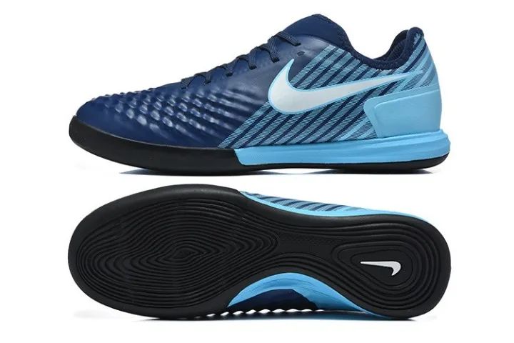 Chuteiras Nike Magista X Finale II para futsal com sola MD e sola