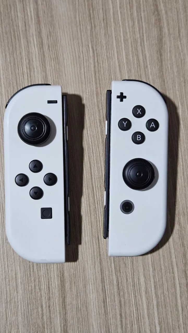Nintendo Switch OLED bloqueado + case + grip + jogo - Foto 4
