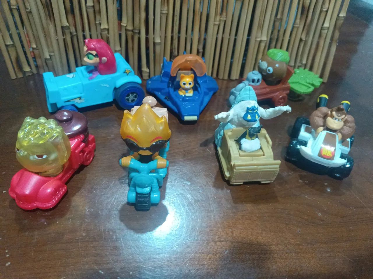 7 Brinquedos Colecionáveis 
